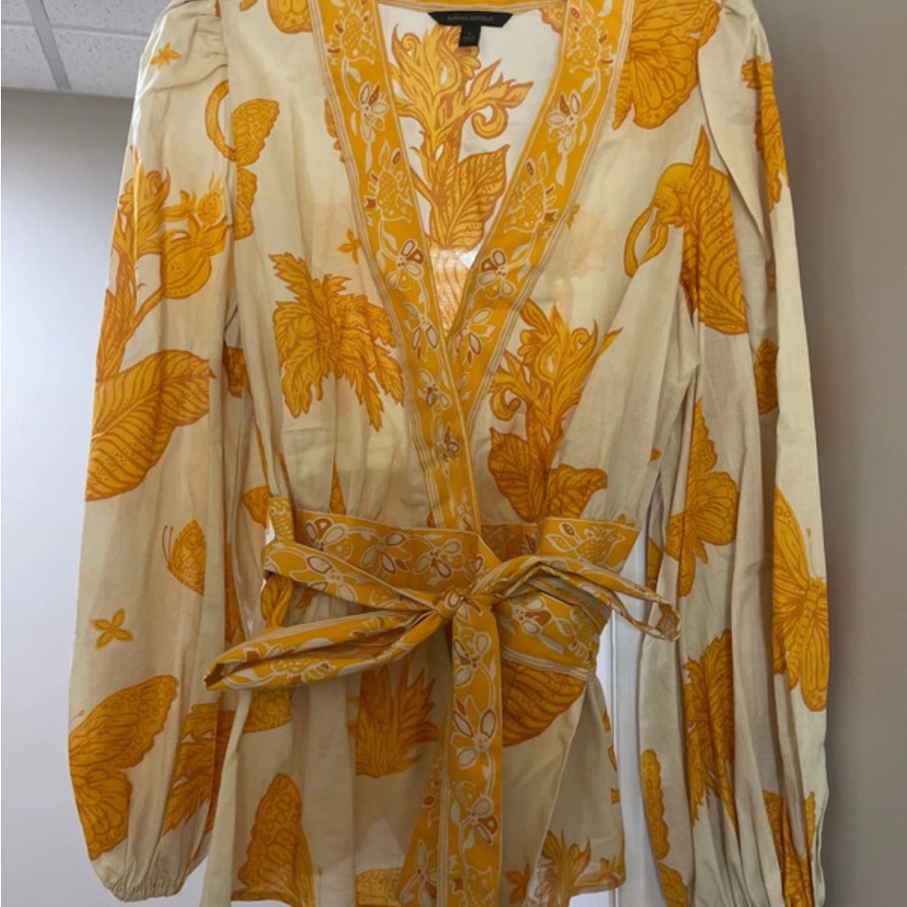Banana Republic Gold Floral Kimono Wrap Blouse